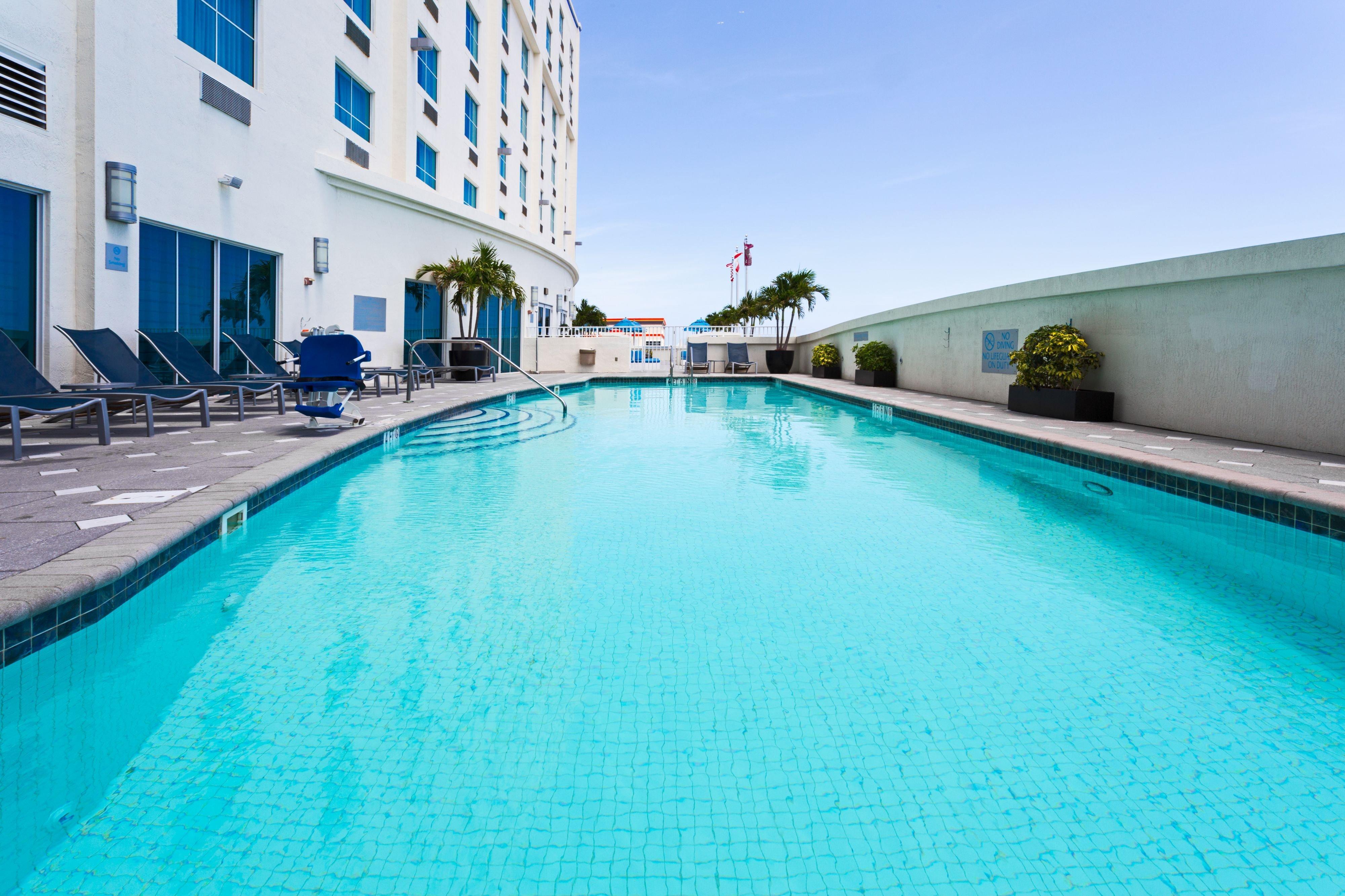 Crowne Plaza Hotel & Resorts Fort Lauderdale Airport/ Cruise, An Ihg Hotel Exterior foto